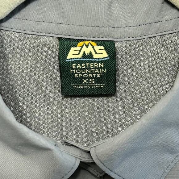 Eastern Mountain Sports Trailhead Short Sleeve Woven Shirt NWT Womens Sz XS Gray - Picture 5 of 9